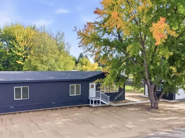 509 W Bartlett St, Oakesdale, WA 99158