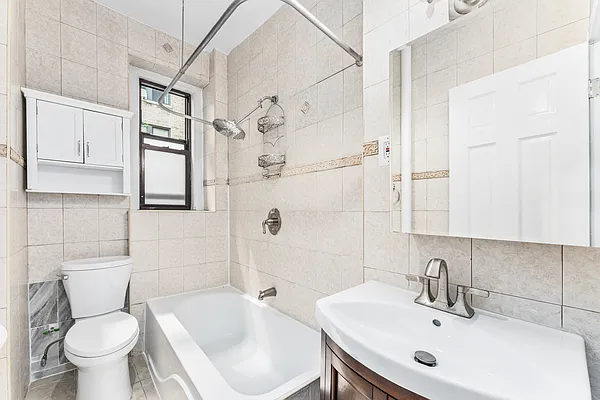 Sold by Avenues Real Estate | media 6