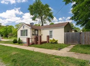 510 W Idaho Ave, Carterville, IL 62918