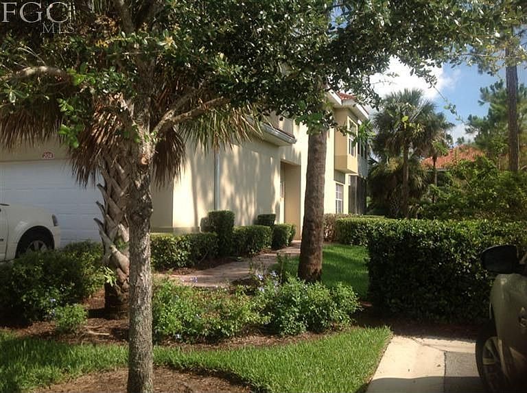 1st image of 5560 Berkshire Dr APT 204