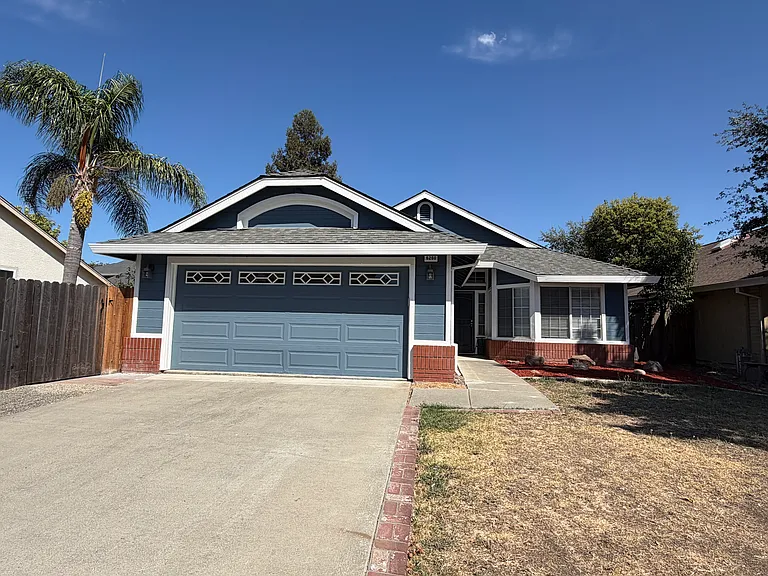 6260 Vanden Rd — Photo 2