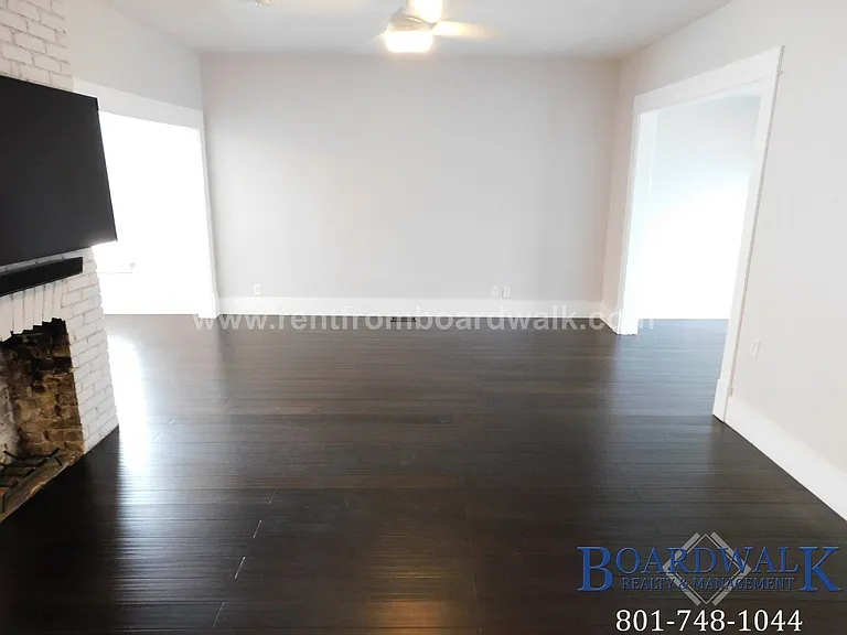 657 E Warnock Ave — Photo 14
