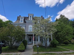 25 Delaware St, Pt Jervis, NY 12771