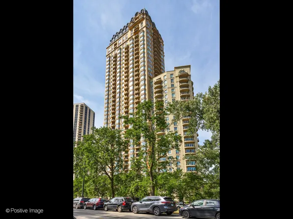 2550 N Lakeview Ave Unit S1006, Chicago, IL 60614