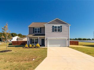 107 Wickham Ct, Clemmons, NC 27012