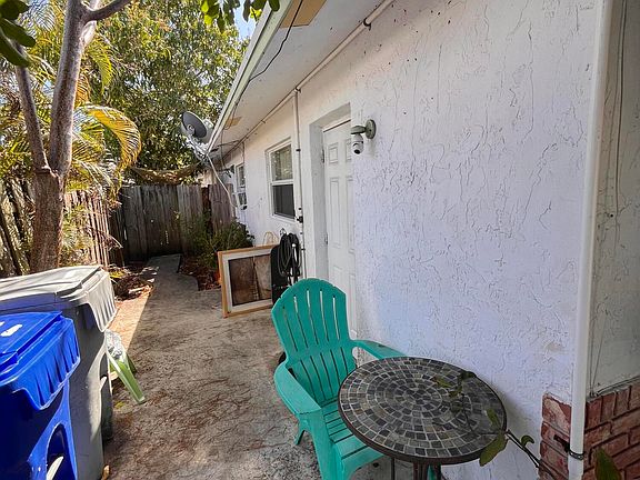 4th image of 1304 NE 4th Street