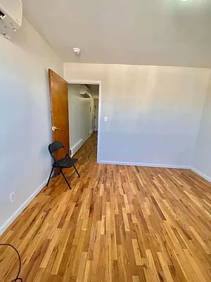 Rented by EXR | media 3