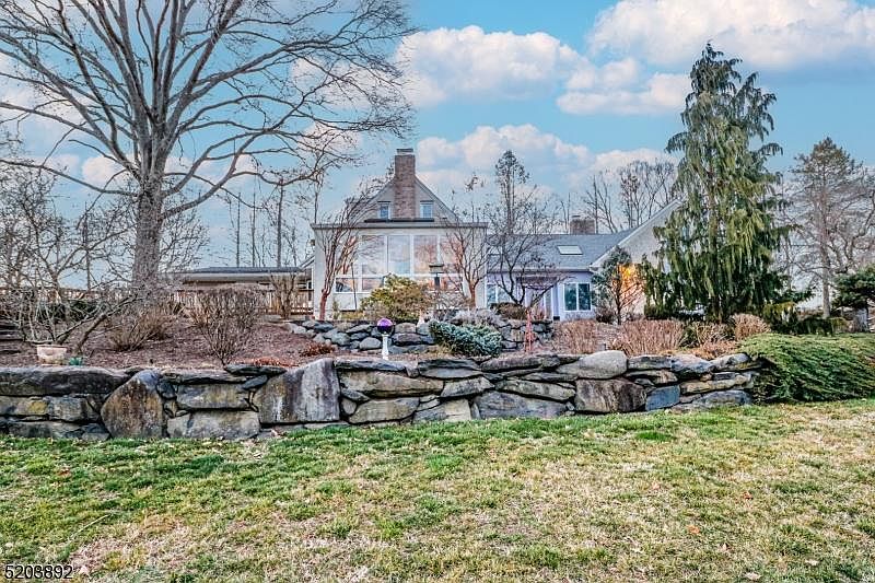 1st image of 168 Blackwells Mills Rd