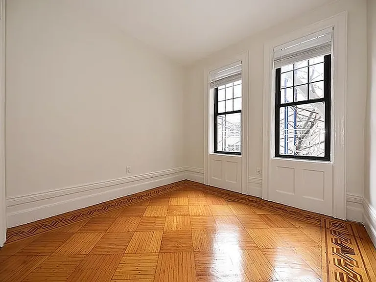 149 W 12th St #4-1 — Photo 7