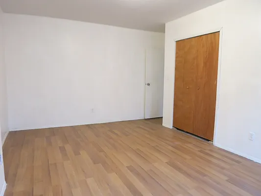 Rented by MNS | media 27