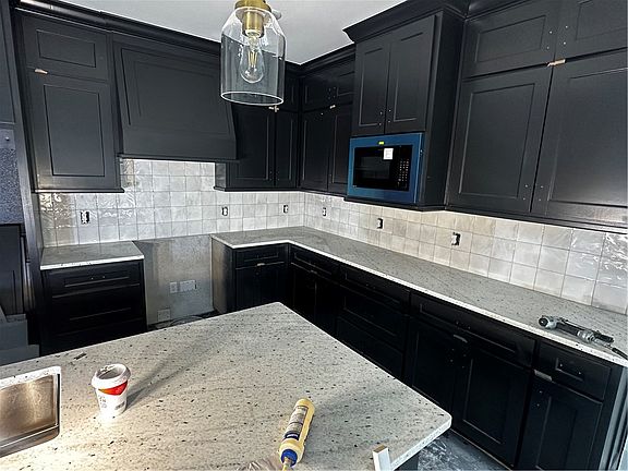 4th image of 28 Rupert Ln