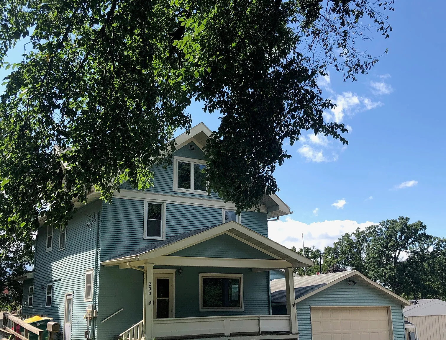 1 bed, 750 sqft, $1,200 — Photo 1