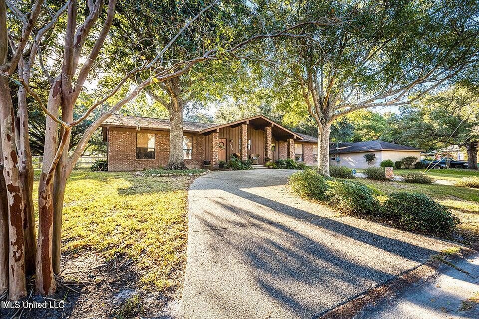 13140 Hanover Dr, Ocean Springs, MS 39564 | Zillow