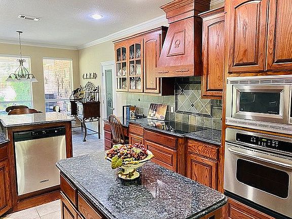 5th image of 113 Sugartree Cir