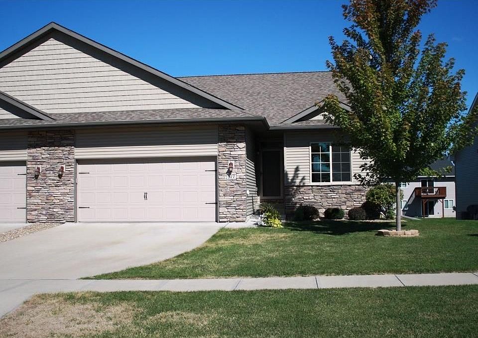 1st image of 577 Locust Dr