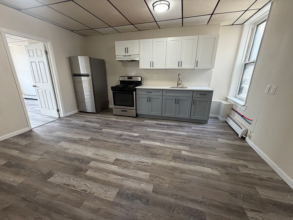 1st image of 938 W Side Ave #4F
