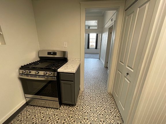 3rd image of 171 1/2 S Main St #A