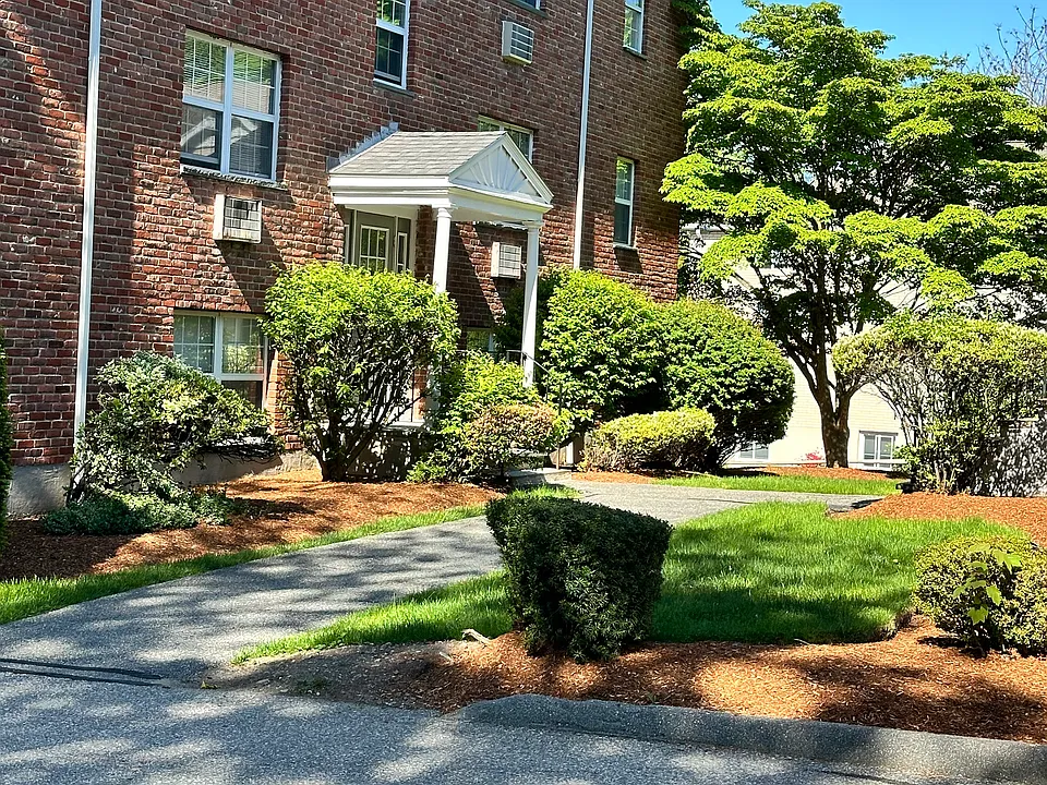 41 Kilby St #111