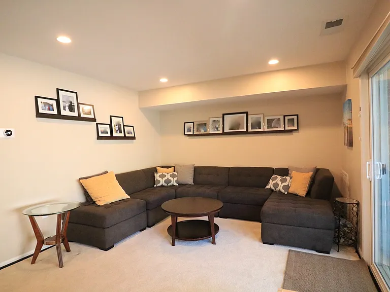 748 Azalea Dr — Photo 13