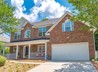 2040 Mountain Park Dr, Charlotte, NC 28214