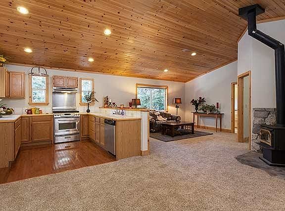 2nd image of 15502 Northwoods Blvd