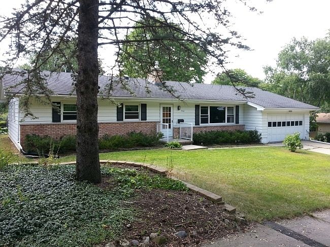1st image of 5941 S Hill Dr