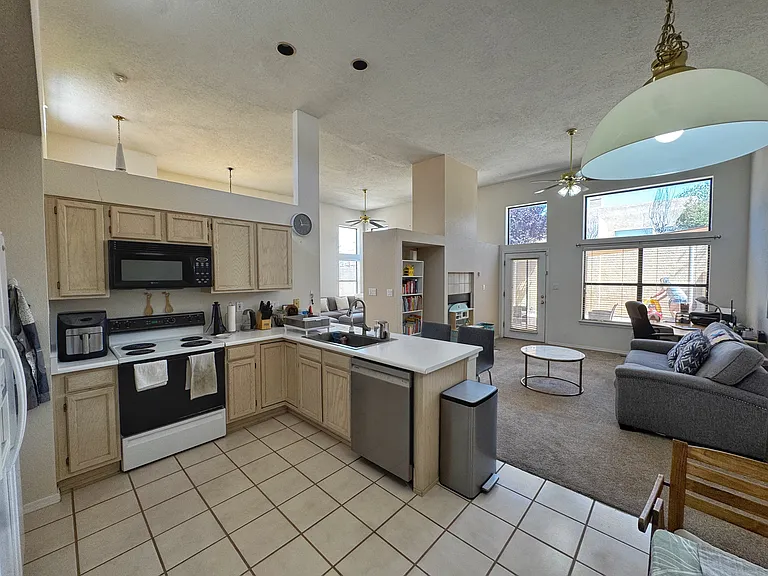 2135 Coyote Willow Ave NE — Photo 19