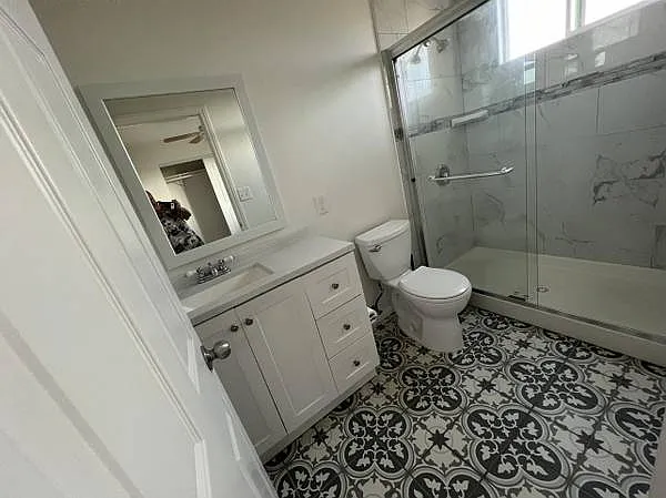 1 bed, 700 sqft, $2,300 — Photo 4