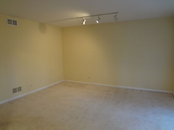 5th image of 299 Stonefield Ct