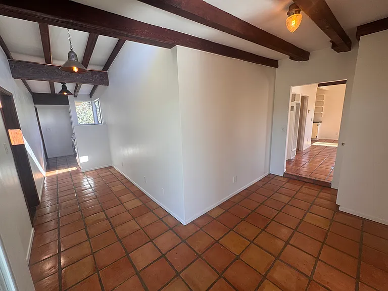 51039 Canyon Rd — Photo 4
