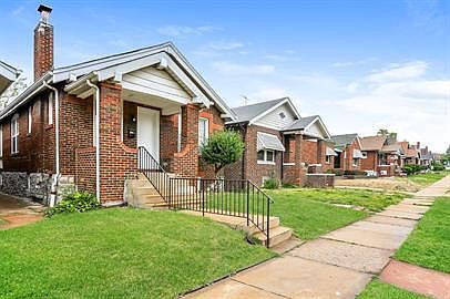 2nd image of 5919 Park Ln