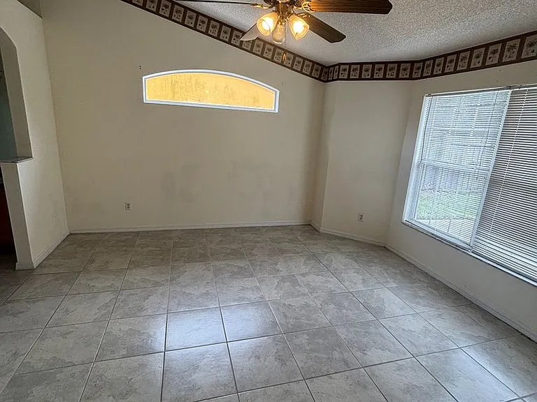 282 Pine Arbor Dr — Photo 4