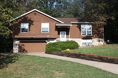 1st image of 601 Shawn Dr