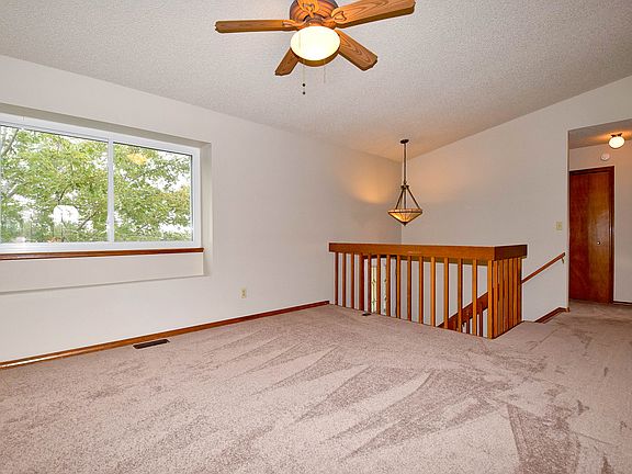 2nd image of 5415 Sacramento Pl