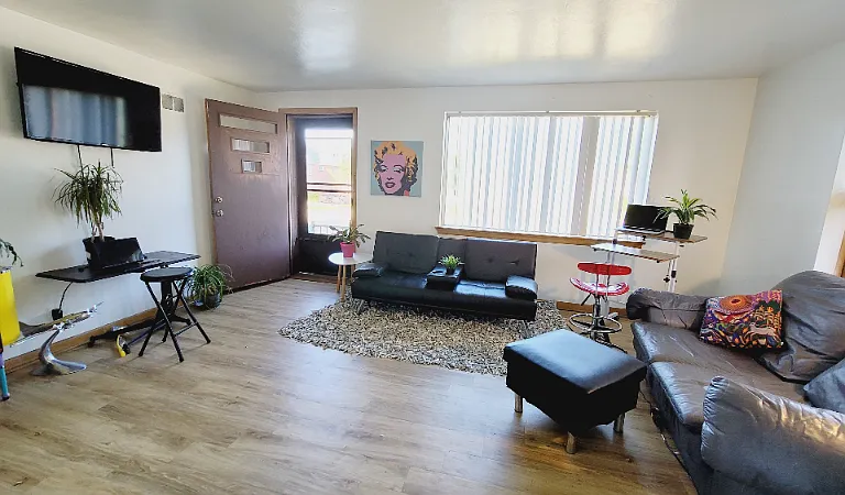 3401 S Howell Ave #2-4 — Photo 1