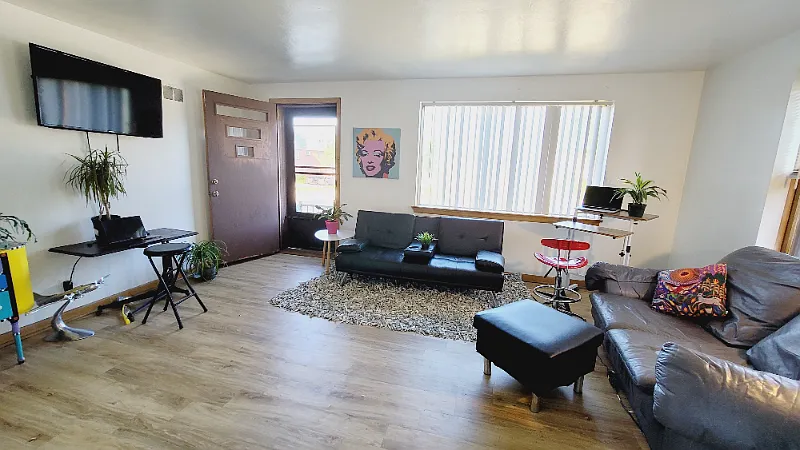 3401 S Howell Ave #2-4