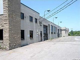 1st image of 507 E Main St