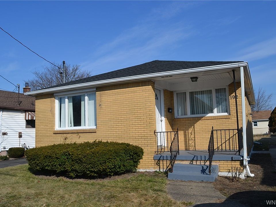 1st image of 192 Gates St