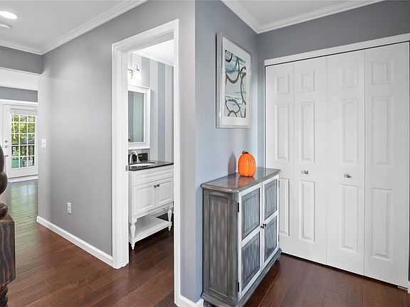 5th image of 9806 Grantview Forest Dr