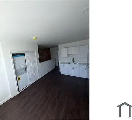 6729 Linmore Ave — Photo 2