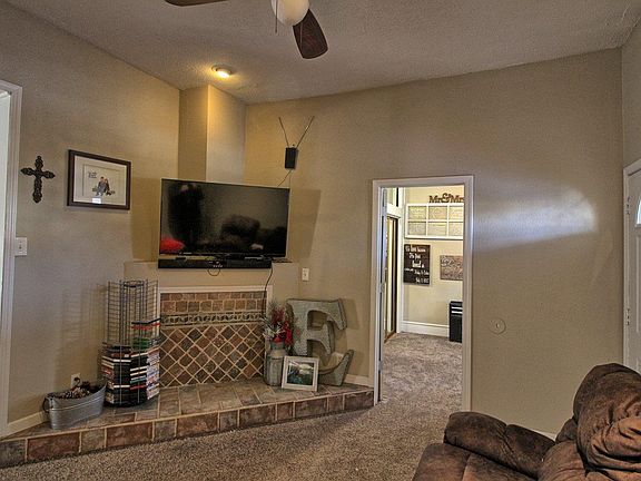 3rd image of 313 N 12th St