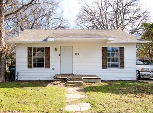610 Ritchey St, Gainesville, TX 76240