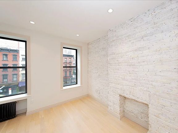 4th image of 1556 2nd Ave APT 3