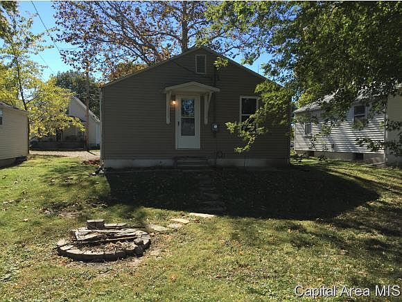 2nd image of 1541 W Selinger St