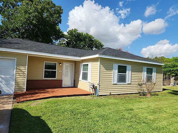 3rd image of 3117 Bennington Dr
