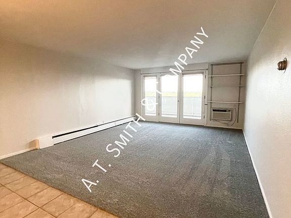 4th image of 1029 E 8th Ave APT 806