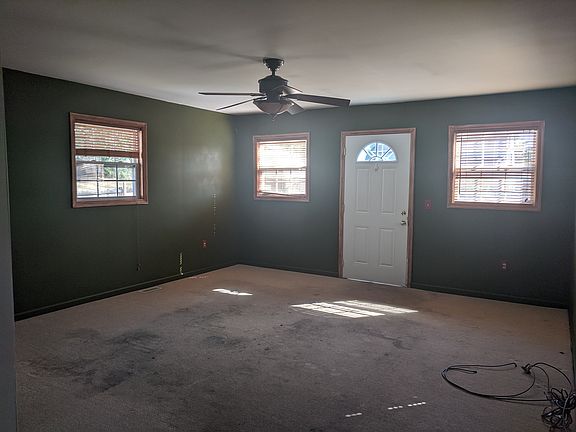 3rd image of 2411 Stewart St