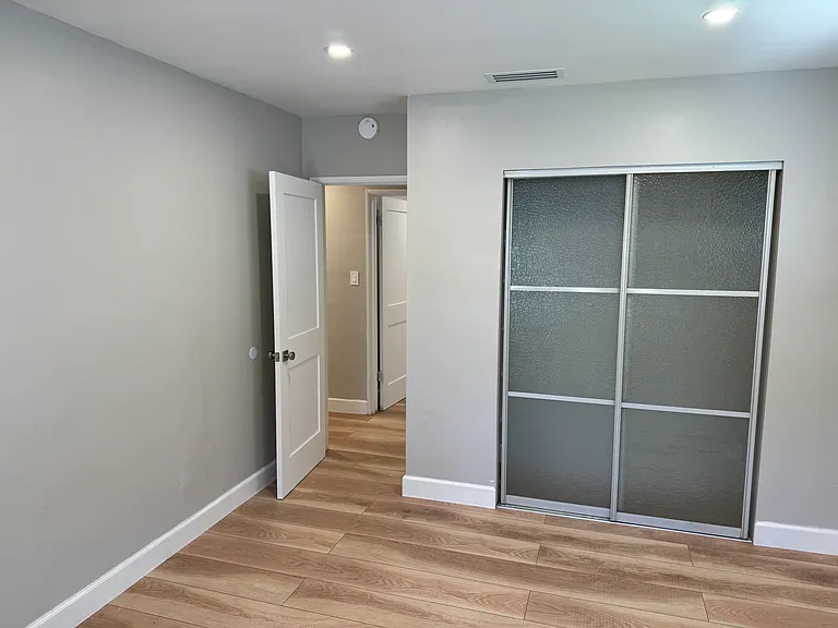8606 Casaba Ave — Photo 36
