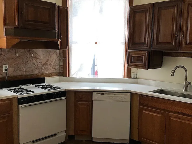 3326 N Clark St #3R — Photo 1