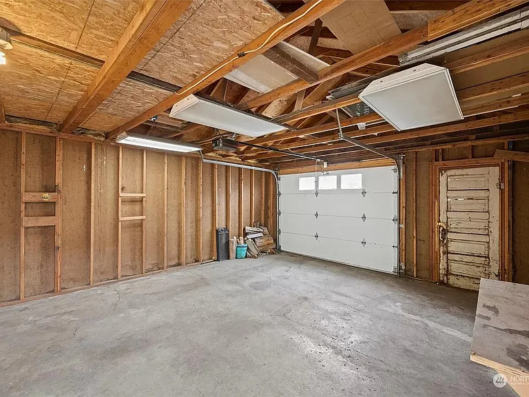 620 E Sumach St — Photo 14
